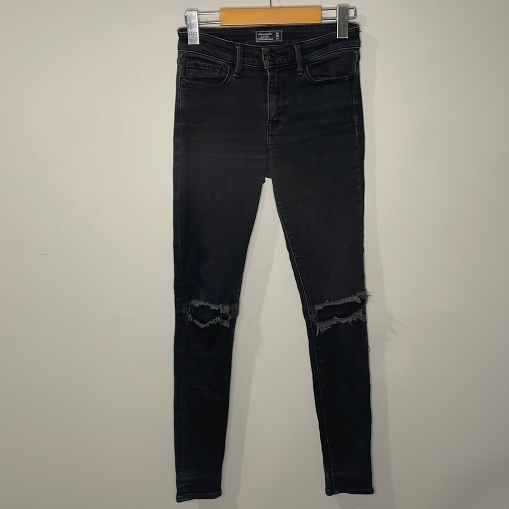 Abercrombie & Fitch Harper Super Skinny Black Distressed Jean Women's 00/24